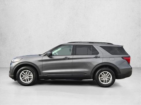New 2026 Ford Explorer Active RWD image 8