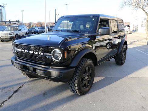 New 2025 Ford Bronco Big Bend image 2