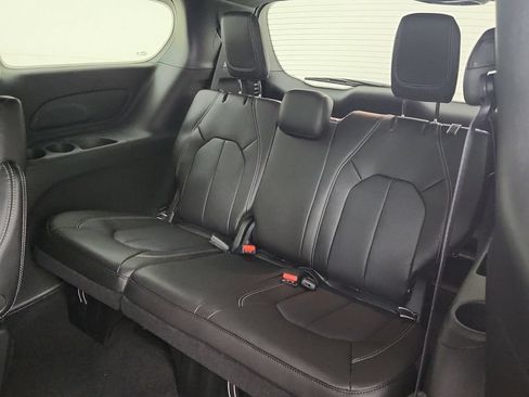 New 2027 Chrysler Pacifica LX FWD image 29