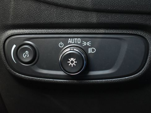 Used 2024 Chevrolet Equinox LT image 19