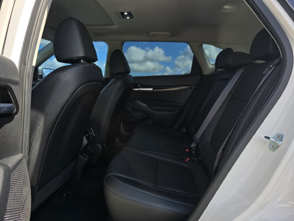 Used 2024 Kia Seltos EX AWD/4WD image 14