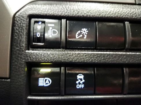 Certified 2024 Toyota Tacoma SR5 image 57