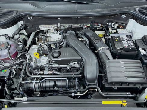 New 2026 Volkswagen Taos SE AWD/4WD image 31