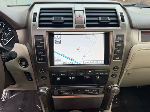 Used 2012 Lexus GX 460 image 34