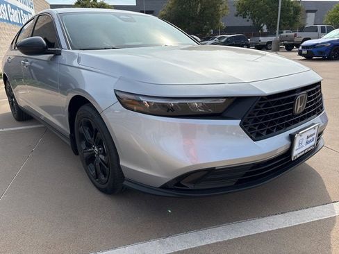 New 2025 Honda Accord SE image 2