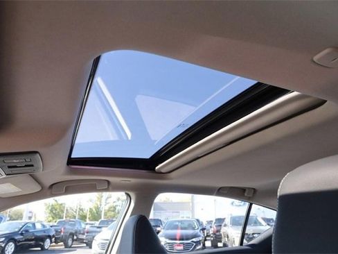 Certified 2024 Nissan Altima 2.0 SR image 8