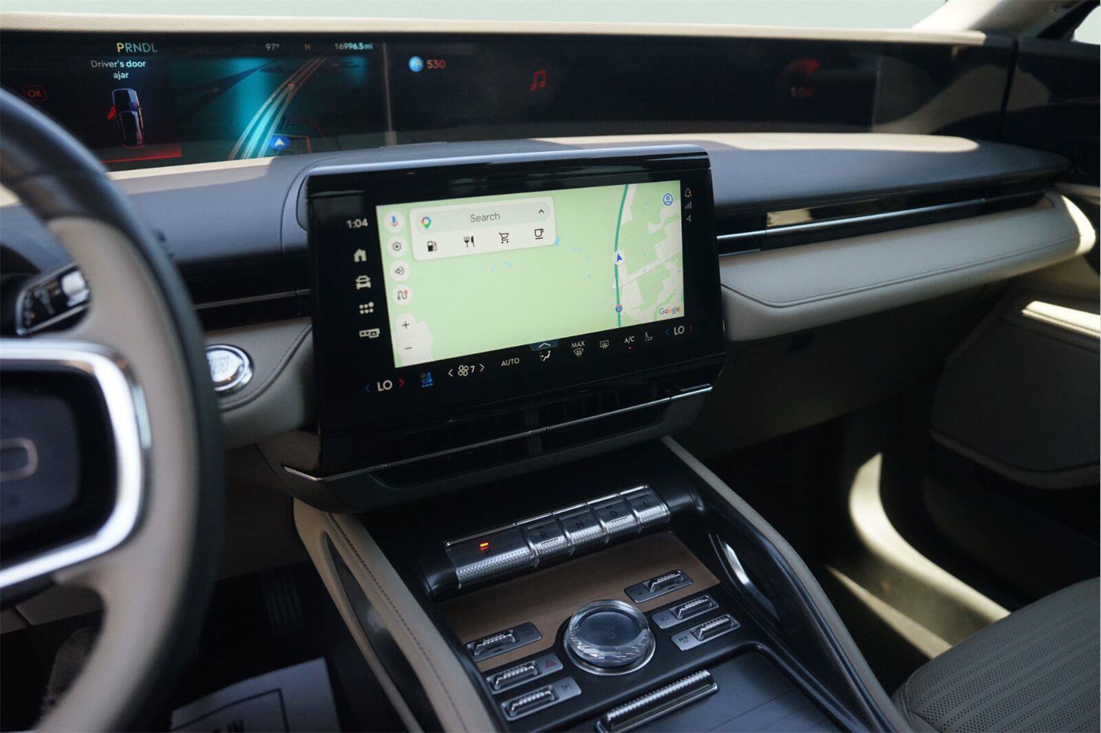 Used 2025 Lincoln Nautilus Reserve AWD/4WD image 27