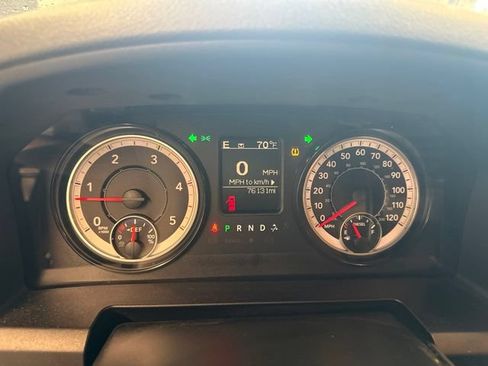 Used 2018 RAM 2500 Tradesman w/ Chrome Appearance Group AWD/4WD image 7