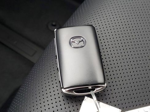 New 2026 MAZDA CX-90 Plug-In Hybrid w/ Preferred AWD/4WD image 32