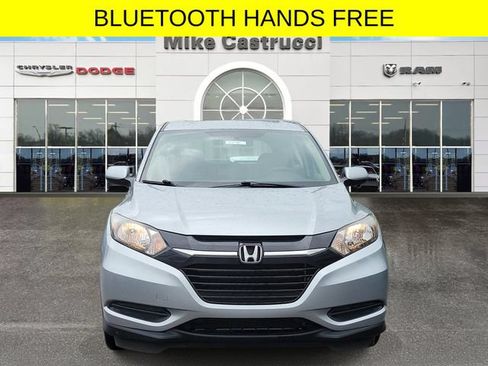 Used 2018 Honda HR-V LX image 2