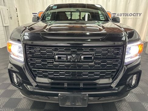 Used 2022 GMC Canyon Denali w/ Denali Black Edition Package AWD/4WD image 4