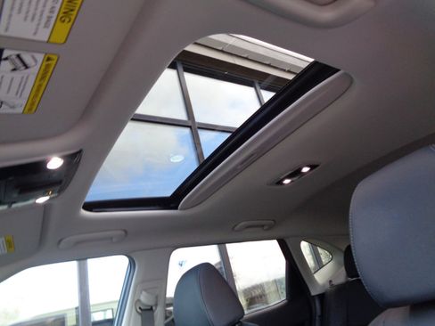 Used 2021 Kia Seltos EX image 14