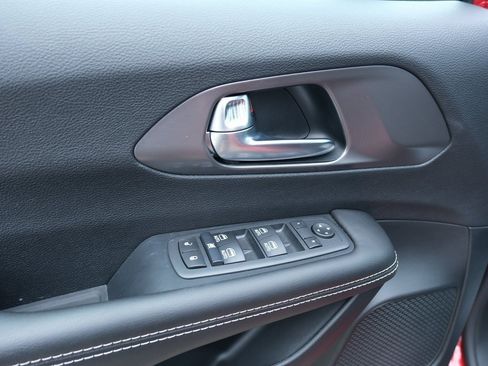 New 2026 Chrysler Voyager LX image 25