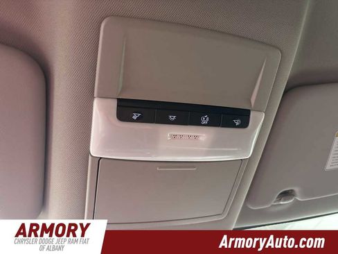 Used 2024 Nissan Rogue S image 21