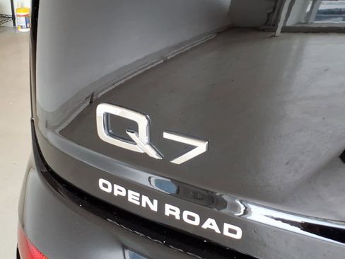 Used 2018 Audi Q7 3.0T Premium Plus AWD/4WD image 18
