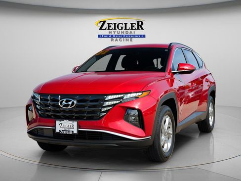 Certified 2022 Hyundai Tucson SEL AWD/4WD image 3