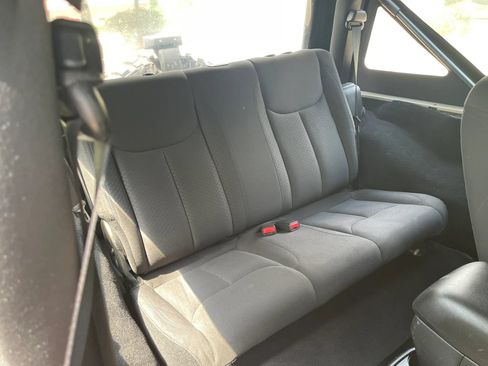 Used 2017 Jeep Wrangler Sport AWD/4WD image 13
