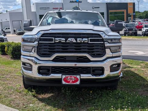 New 2026 RAM 3500 Tradesman w/ Chrome Appearance Group A AWD/4WD image 3