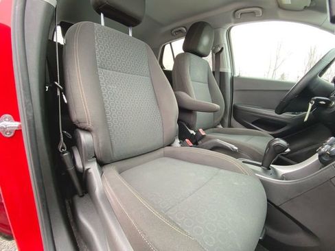 Used 2020 Chevrolet Trax LS w/ Tint and Cruise Package image 24