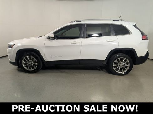 Used 2019 Jeep Cherokee Latitude Plus image 4