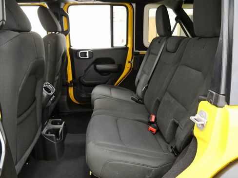 Used 2021 Jeep Wrangler Unlimited Sport image 19