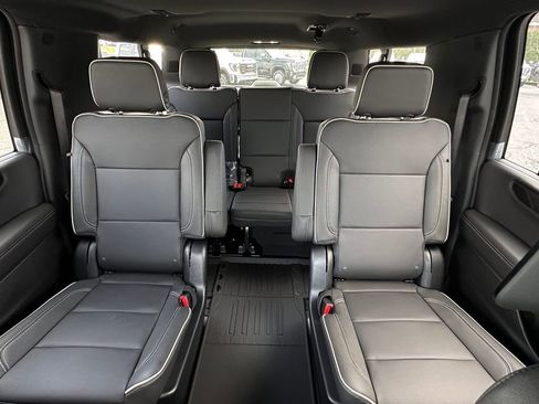 New 2026 GMC Yukon XL Elevation w/ Elevation Premium Package AWD/4WD image 28