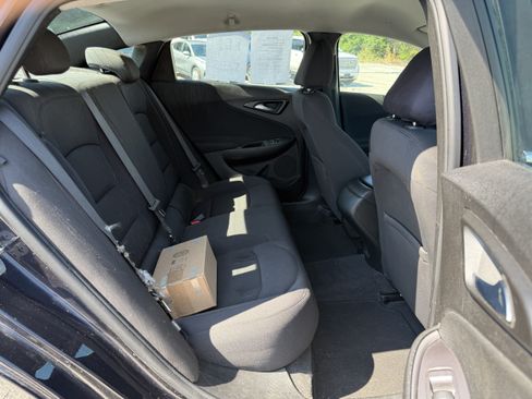 Used 2022 Chevrolet Malibu RS w/ LPO, Convenience Package 1 FWD image 9