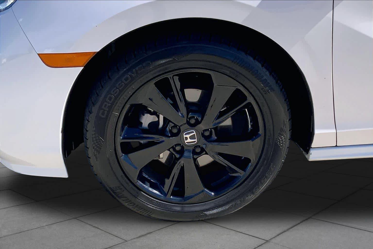 Used 2024 Honda Odyssey Sport image 11