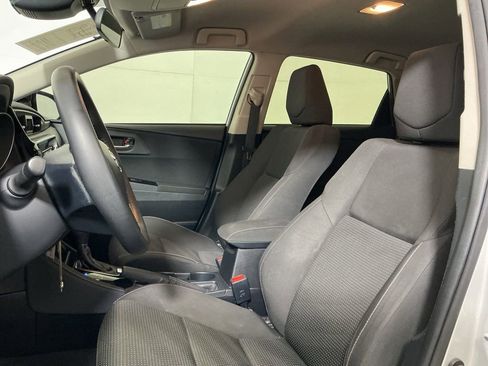 Used 2018 Toyota Corolla iM FWD image 21