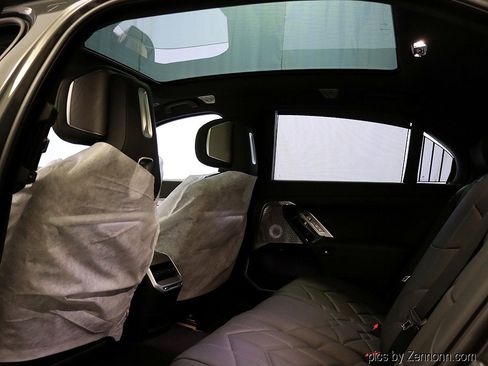 Used 2026 BMW i7 xDrive60 w/ Executive Package image 14