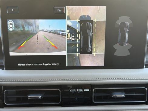 Used 2022 Lincoln Nautilus Reserve w/ Equipment Group 201A image 29