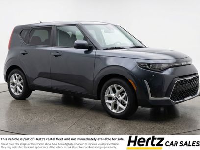 Used 2025 Kia Soul LX w/ LX Technology Package