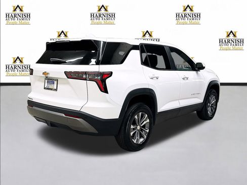 Used 2025 Chevrolet Equinox LT FWD image 5