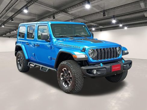 Used 2024 Jeep Wrangler Unlimited Rubicon 4xe AWD/4WD image 2