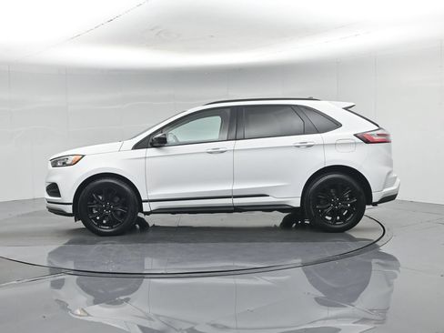 Used 2022 Ford Edge SE w/ Black Appearance Package AWD/4WD image 30