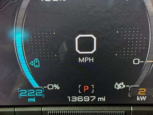 Used 2025 GMC Hummer EV 2X AWD/4WD image 12