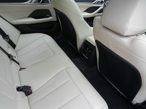 Certified 2026 BMW 440i xDrive AWD/4WD image 38