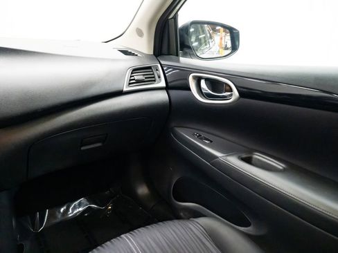 Used 2017 Nissan Sentra SV FWD image 10
