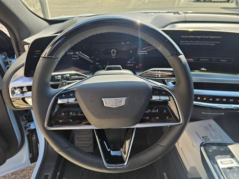 New 2026 Cadillac Lyriq Signature Sport w/ LPO, ONYX Package AWD/4WD image 28