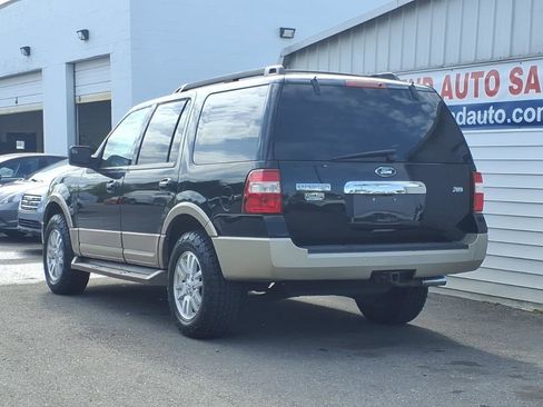 Used 2012 Ford Expedition XLT image 3