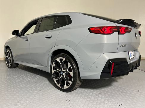 Used 2026 BMW X2 xDrive28i w/ M Sport Package image 3