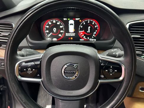 Used 2016 Volvo XC90 T6 Inscription w/ Vision Package image 14