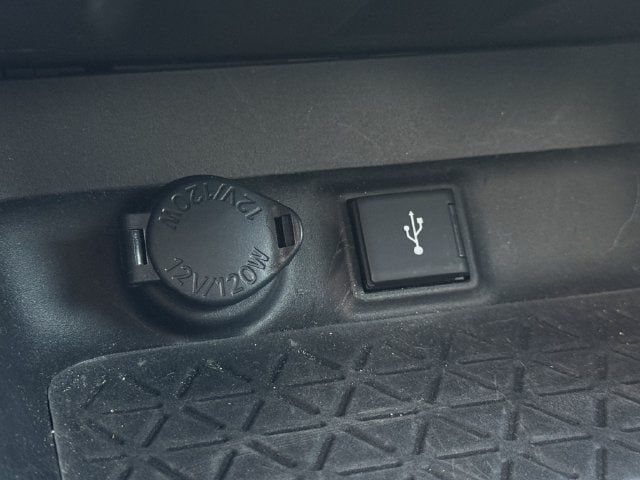 Used 2022 Toyota RAV4 XLE Premium AWD/4WD image 23