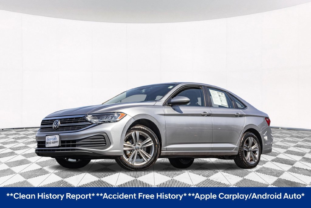 Certified 2024 Volkswagen Jetta SE FWD image 2