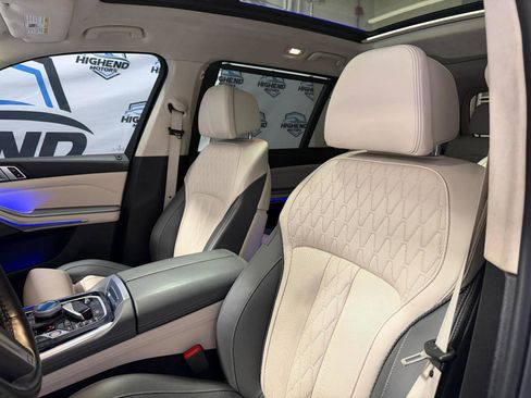 Used 2023 BMW X7 xDrive40i w/ Executive Package image 18