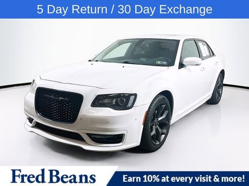 Used 2022 Chrysler 300 Touring L w/ Popular Equipment Group image 3