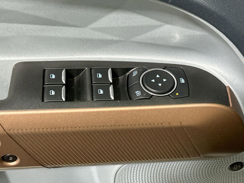 Used 2023 Ford Maverick Lariat w/ Lariat Luxury Package image 16