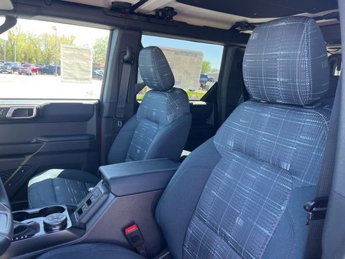 New 2026 Ford Bronco Heritage Edition AWD/4WD image 10