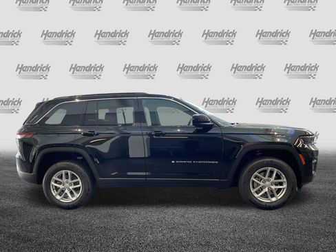 Used 2025 Jeep Grand Cherokee Laredo X w/ Luxury Tech Group I AWD/4WD image 11