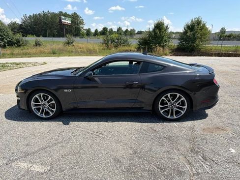 Used 2023 Ford Mustang GT Premium w/ Equipment Group 401A RWD image 3
